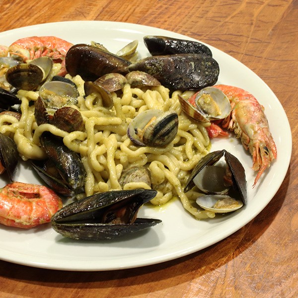 Piatti dectorati Deruta Ficola