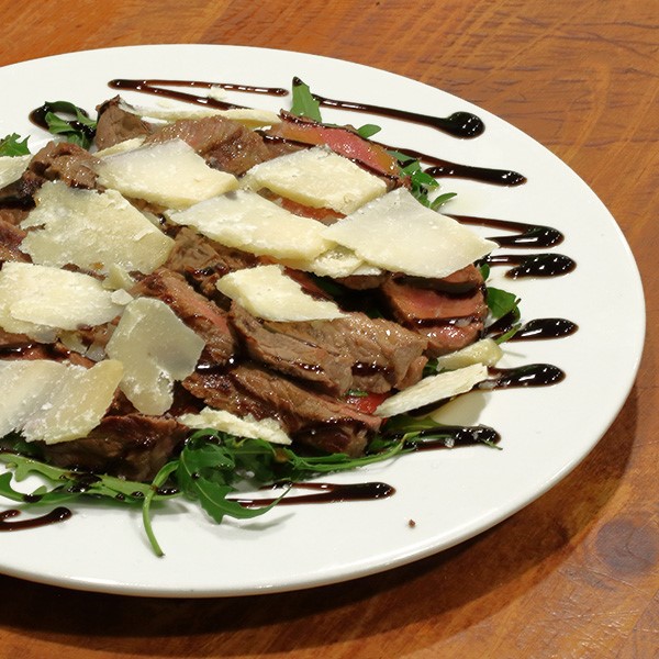 Piatti dectorati Deruta Ficola